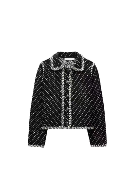 Edler Bouclé-Zweiteiler (Jacke und Rock)