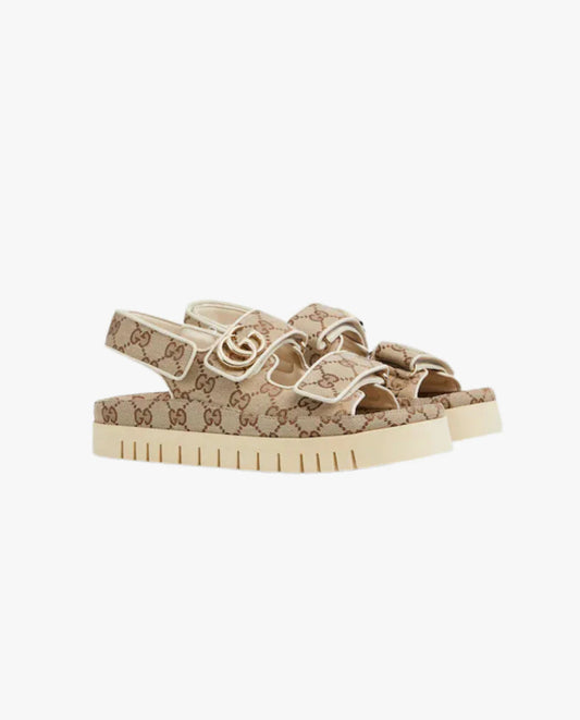 CCI -SANDALEN