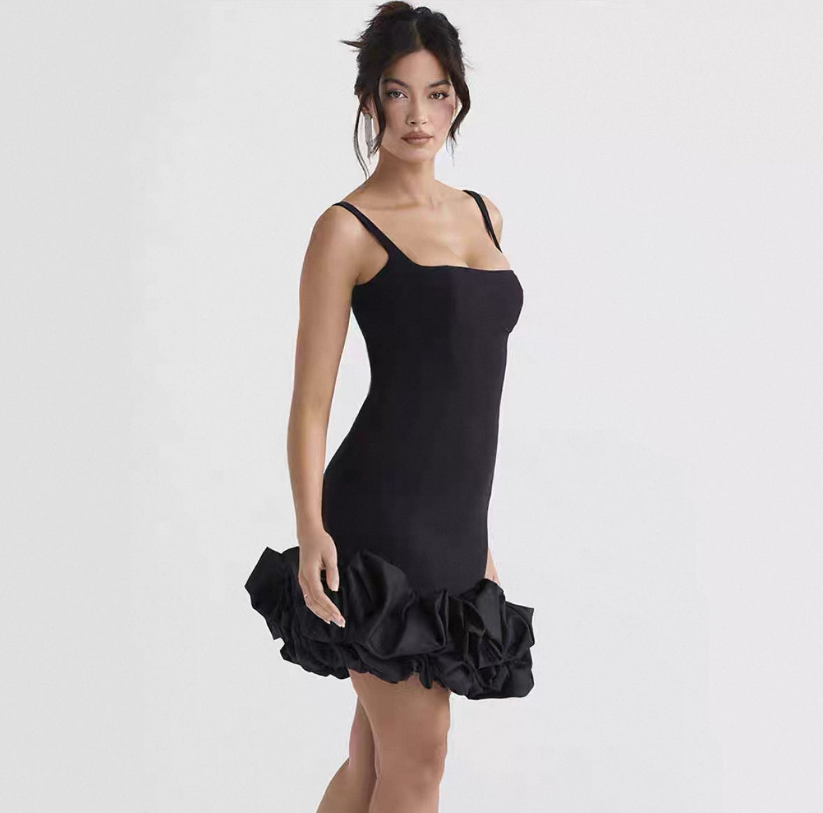 Ruffled Hem Mini Kleid