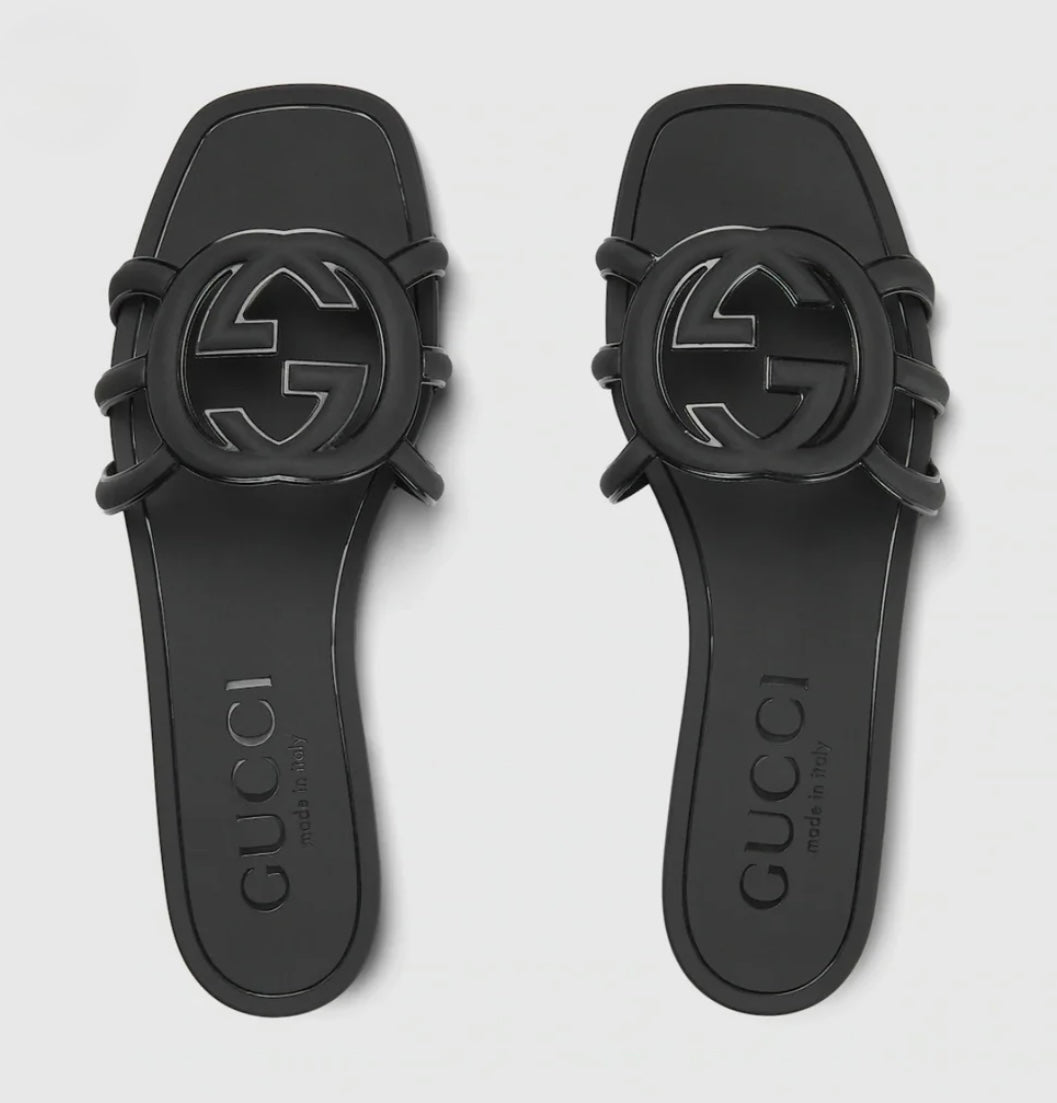 UCC Sandals